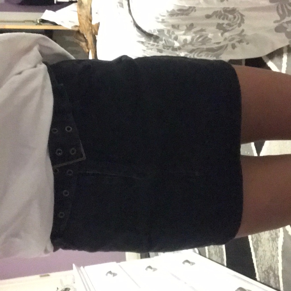 Skirt - Picture 4 of 5